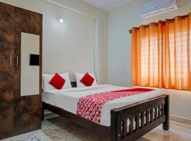 Hotel O Sri Chowdeshwari Boarding And Lodging，位于班加罗尔的酒店