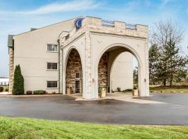 Comfort Suites at Par 4 Resort，位于Waupaca的酒店