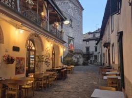 Albergo ristoranteL'ARCILE，位于Coreglia Antelminelli的酒店