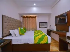 The prime Hotel Kabeer' Front of New Delhi Railway Station & 5 Minute from Connaught Place