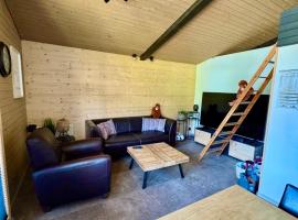 Ferienwohnung Brunni-Lodge direkt im Skigebiet，位于Alpthal的自助式住宿