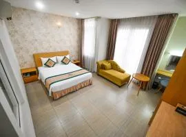 Camila Airport Hotel
