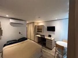 Cozy Maho Studio w Pool Gym Walk to beach