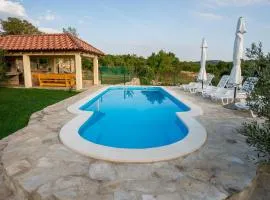 Villa Magic with heated pool