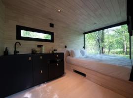 Chic Sauna Cabin Near the Sea - MULIN Cabin N&ordm;05，位于Tsitre的木屋