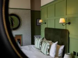 The London & Paris Hotel