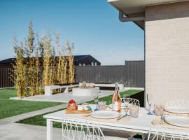 Opal - Family Beach House Hawley，位于Hawley Beach的酒店