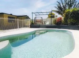 Sunny Shores Retreat Spacious & Relaxing Escape