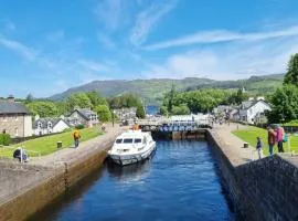 Bailem Lodge at Loch Ness