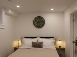Queen Bed Suite-Private Entrance，位于巴里的酒店