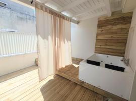 Noah&Chris Apartments，位于比特里托的酒店