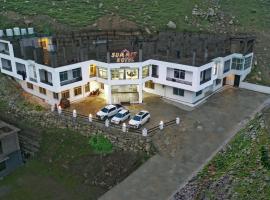 Summit Hotel Naran，位于纳兰恩的酒店