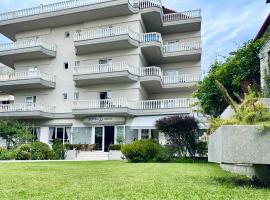 Hotel Ioni，位于帕拉利亚卡泰里尼斯的酒店