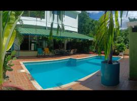 Mauka Oasis Taganga，位于塔甘加的酒店
