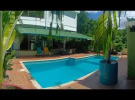 Mauka Oasis Taganga