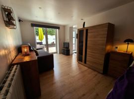 Studio moderne à proximité des 7 Meuses，位于普罗丰德维耶的酒店