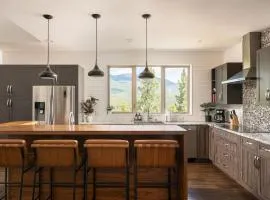 Summit Solace LUXE 360 Views Hot Tub Games