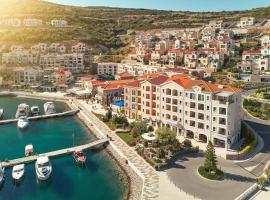 Lustica Bay Marina Village by 2BHome，位于卢什蒂卡的酒店