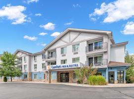 Comfort Inn & Suites Glenwood Springs On The River，位于格伦伍德温泉的酒店