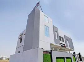 Hotel O P S
