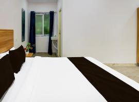 Hotel O Living Tree In，位于Trimulgherry的酒店