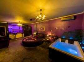 Purple Lovt，位于佩皮尼昂的酒店