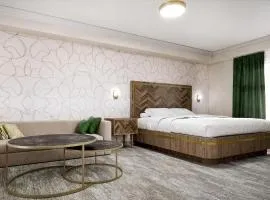 Velora Hinton, Ascend Hotel Collection