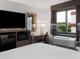 Ramada by Wyndham Cedar Rapids South，位于锡达拉皮兹的酒店