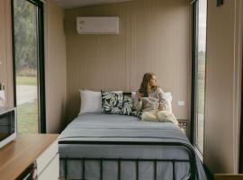 Matakanui Retreat 1 by Tiny Away，位于Omakau的酒店