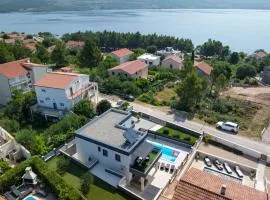 Nice Home In Pridraga
