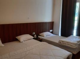 Hotel RRR，位于Kurchhola的酒店