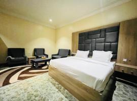 Global Suites，位于卡诺的酒店