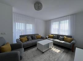 Bright and Comfy，位于Kosovo Polje的酒店