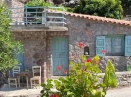 Cozy house in the foot of the volcano Methana