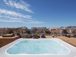 Best Western Premier Le Patio des Artistes Wellness Jacuzzi，位于戛纳的酒店