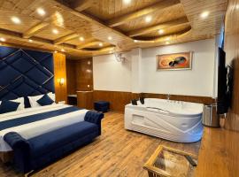 White Season Resort - Mountain View With Premium Rooms # Luxury Stay in Manali，位于马拉里的酒店