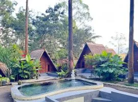 Triangle House and private hot spring