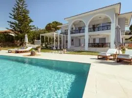 Villa Bala - Seaside Luxury Villa!