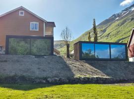 Hytte Blåtind, Rekkedal Gjestegard - Sæbø，位于Sæbø的酒店