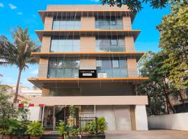 Townhouse Oak Hadapsar Sahyadri Hospital，位于Mundhva的酒店