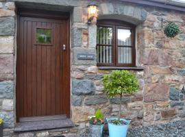 Beudy Bach - 16986，位于Brynsiencyn的酒店