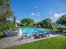 ApartmentsGarda - Ca' Capre，位于加尔达的酒店