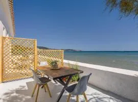 Aliki's Summerhouses Beachfront