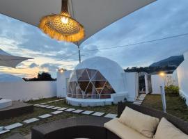 Glamping Dayang sumbi，位于Panjadakan的豪华帐篷