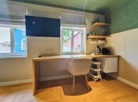 Alice Backyard-Holiday home and Spa