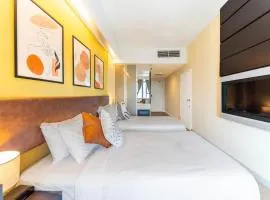 Centrestage PJ by Master House