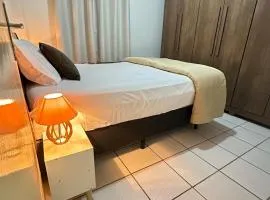 Lindo Sobrado 2 quartos em condomínio no Centro