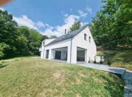 Nomad's Place，位于Cireşu的酒店