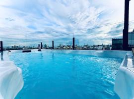 Lucien Hanoi Lakeside Hotel & Rooftop，位于河内的酒店
