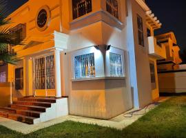 Villa Magnifique duplex à Martil，位于迈尔提勒的酒店